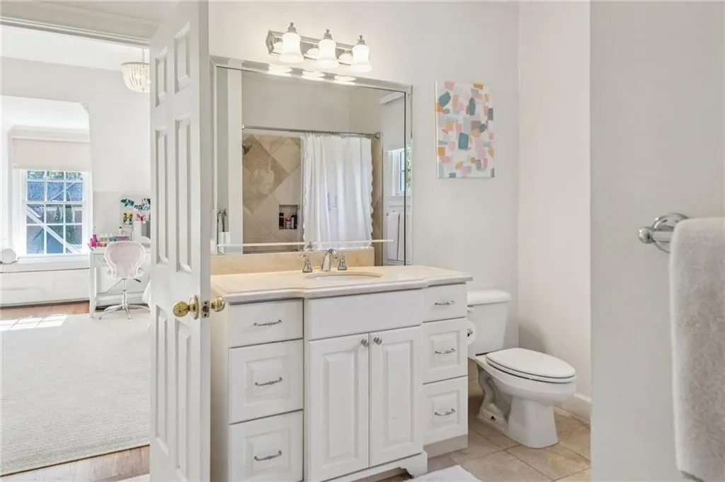 4550 E Brookhaven Drive Ne, Brookhaven, Georgia 30319, 4 Bedrooms Bedrooms, ,3 BathroomsBathrooms,Residential,For Sale,4550 E Brookhaven Drive Ne,7665587