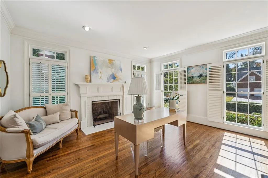 4550 E Brookhaven Drive Ne, Brookhaven, Georgia 30319, 4 Bedrooms Bedrooms, ,3 BathroomsBathrooms,Residential,For Sale,4550 E Brookhaven Drive Ne,7665587