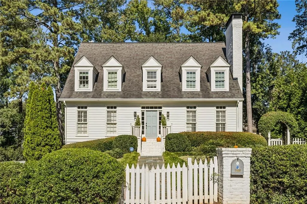 4550 E Brookhaven Drive Ne, Brookhaven, Georgia 30319, 4 Bedrooms Bedrooms, ,3 BathroomsBathrooms,Residential,For Sale,4550 E Brookhaven Drive Ne,7665587