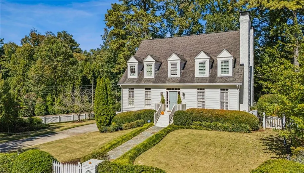 4550 E Brookhaven Drive Ne, Brookhaven, Georgia 30319, 4 Bedrooms Bedrooms, ,3 BathroomsBathrooms,Residential,For Sale,4550 E Brookhaven Drive Ne,7665587