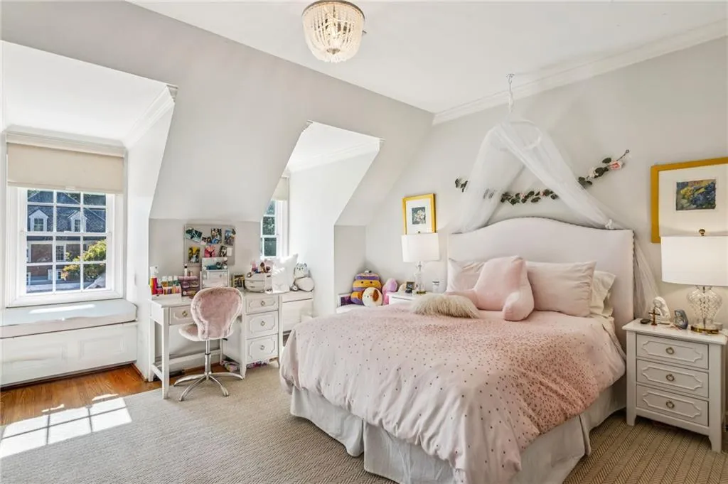 4550 E Brookhaven Drive Ne, Brookhaven, Georgia 30319, 4 Bedrooms Bedrooms, ,3 BathroomsBathrooms,Residential,For Sale,4550 E Brookhaven Drive Ne,7665587