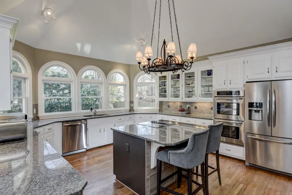 Amazing Renovated Kitchen with All the Bells & Whistles