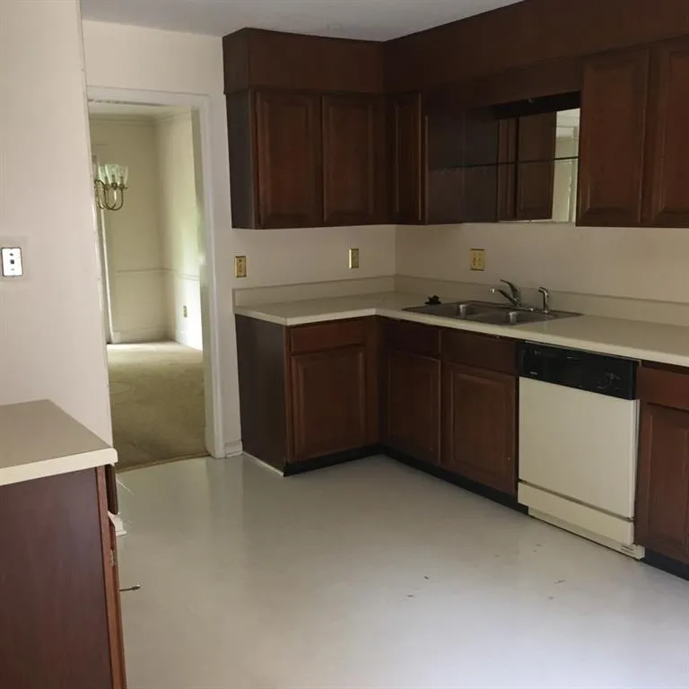 14 Huntington Place Drive Unit 14, Sandy Springs, Georgia 30350, 3 Bedrooms Bedrooms, ,2 BathroomsBathrooms,Residential,Sold,14 Huntington Place Drive Unit 14,5888085
