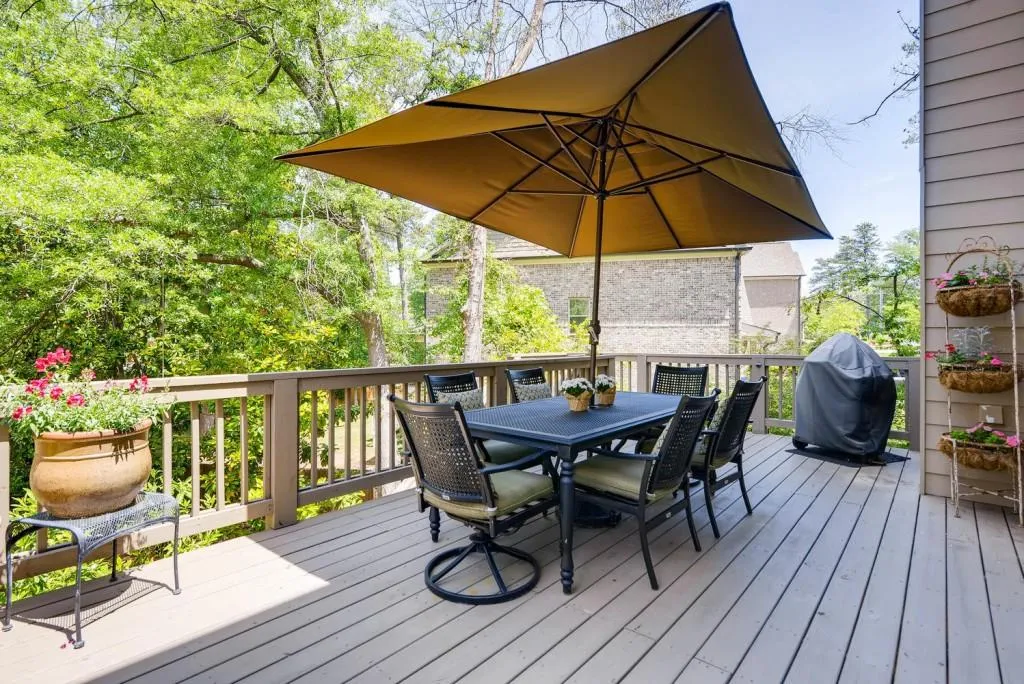 6189 Ferry Drive, Atlanta, Georgia 30328, 5 Bedrooms Bedrooms, ,4 BathroomsBathrooms,Residential,Sold,6189 Ferry Drive,5851699