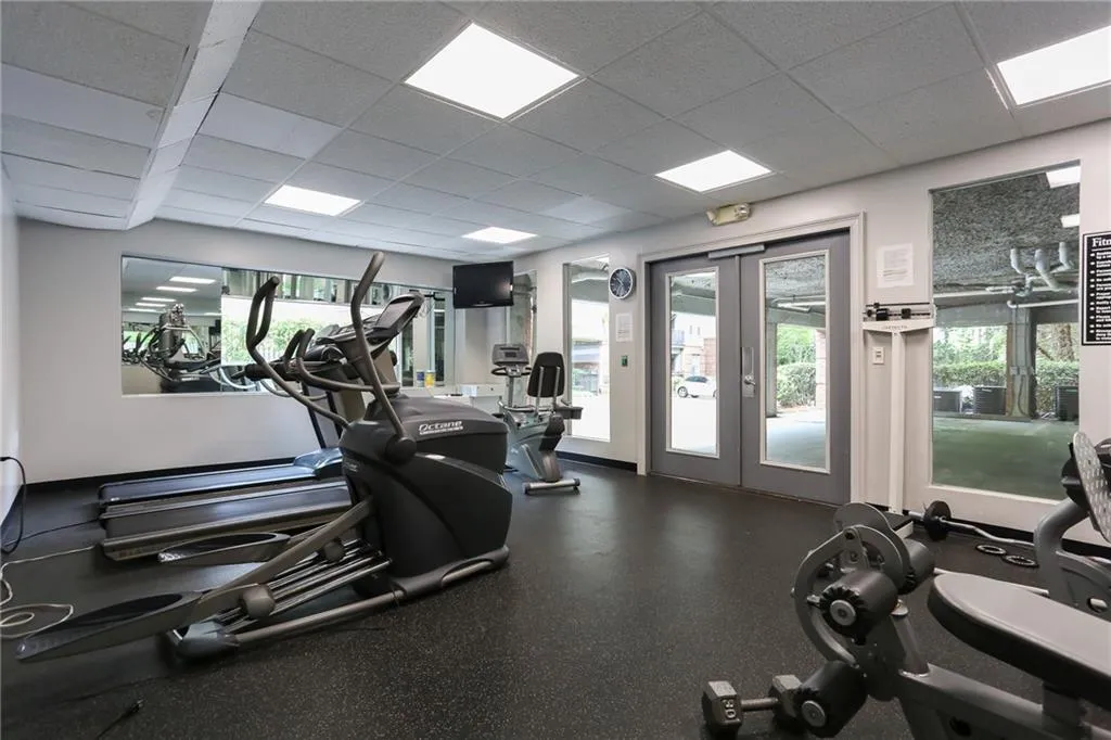 5559 Glenridge Drive Unit 1304, Sandy Springs, Georgia 30342, 1 Bedroom Bedrooms, ,1 BathroomBathrooms,Residential,Sold,5559 Glenridge Drive Unit 1304,6572137