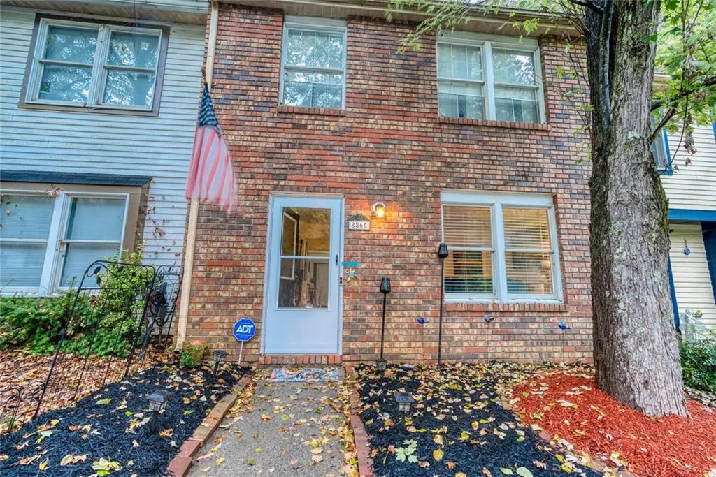 View of townhome / multi-family property