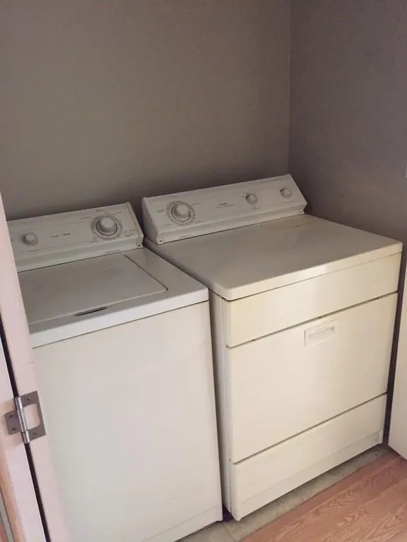 5559 Glenridge Drive Unit 1107, Sandy Springs, Georgia 30342, 1 Bedroom Bedrooms, ,1 BathroomBathrooms,Residential,Sold,5559 Glenridge Drive Unit 1107,6599609