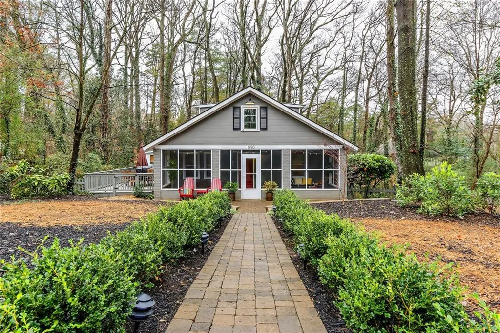 1990 Cambria Avenue Nw, Atlanta, Georgia 30318, 3 Bedrooms Bedrooms, ,2 BathroomsBathrooms,Residential,Sold,1990 Cambria Avenue Nw,5767311