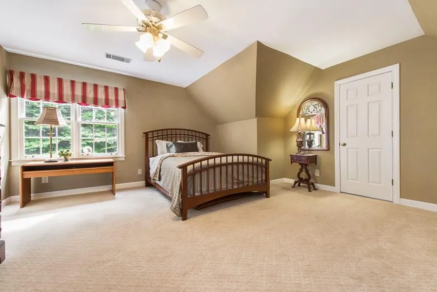 335 Quiet Water Lane, Sandy Springs, Georgia 30350, 5 Bedrooms Bedrooms, ,4 BathroomsBathrooms,Residential,Sold,335 Quiet Water Lane,5691087