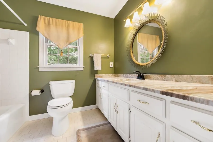 335 Quiet Water Lane, Sandy Springs, Georgia 30350, 5 Bedrooms Bedrooms, ,4 BathroomsBathrooms,Residential,Sold,335 Quiet Water Lane,5691087