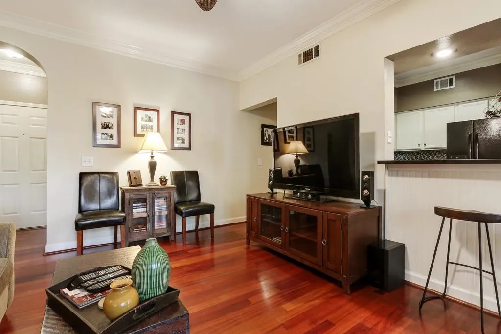 3777 Peachtree Road Unit 1723, Brookhaven, Georgia 30319, 2 Bedrooms Bedrooms, ,2 BathroomsBathrooms,Residential,Sold,3777 Peachtree Road Unit 1723,5825949