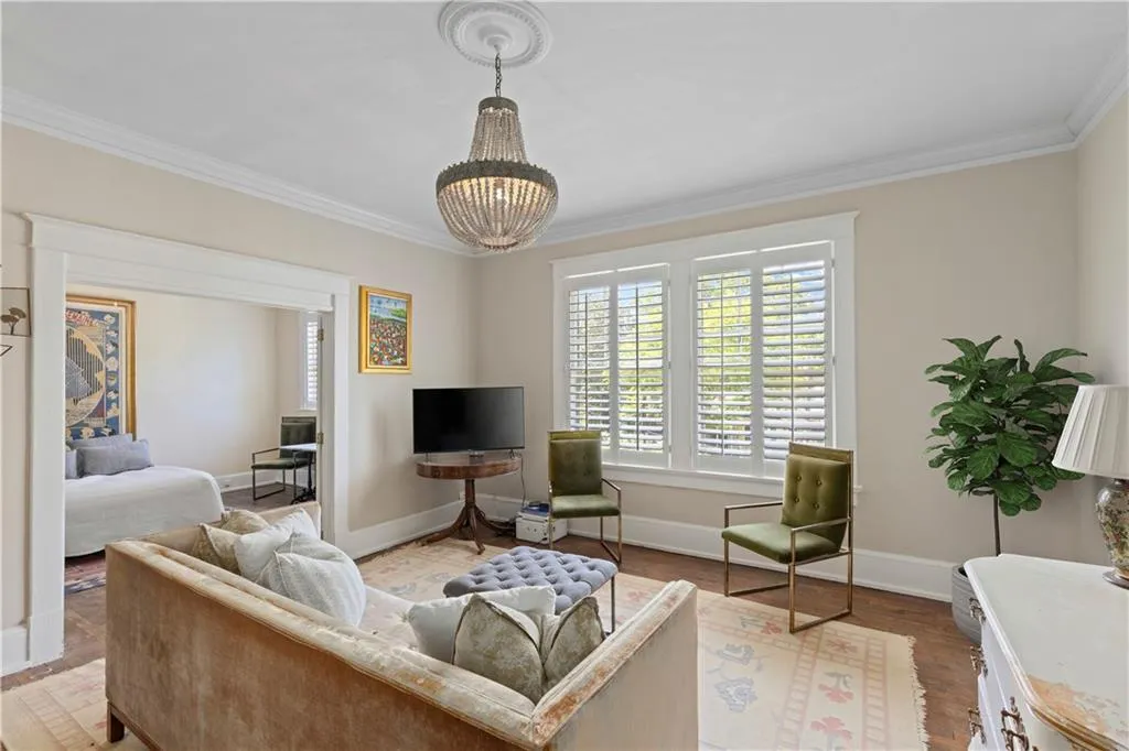 7 Park Lane Ne Unit J, Atlanta, Georgia 30309, 2 Bedrooms Bedrooms, 0 ,1 BathroomBathrooms,Residential,For Sale,7 Park Lane Ne Unit J,7761322