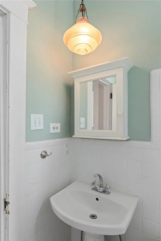 7 Park Lane Ne Unit J, Atlanta, Georgia 30309, 2 Bedrooms Bedrooms, 0 ,1 BathroomBathrooms,Residential,For Sale,7 Park Lane Ne Unit J,7761322