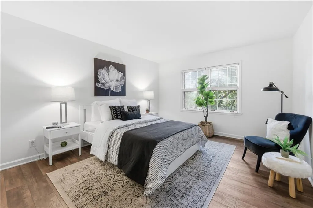 73 Montre Square, Atlanta, Georgia 30327, 2 Bedrooms Bedrooms, ,2 BathroomsBathrooms,Residential,For Sale,73 Montre Square,7675748