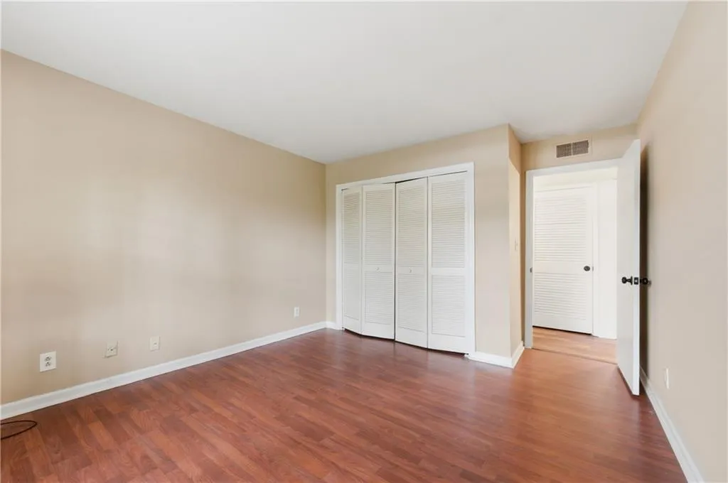 73 Montre Square, Atlanta, Georgia 30327, 2 Bedrooms Bedrooms, ,2 BathroomsBathrooms,Residential,For Sale,73 Montre Square,7675748