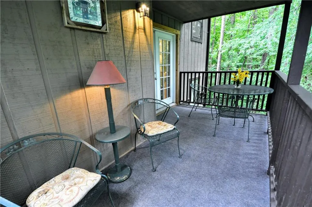 504 River Run Drive, Sandy Springs, Georgia 30350, 2 Bedrooms Bedrooms, ,1 BathroomBathrooms,Residential,Sold,504 River Run Drive,6902505