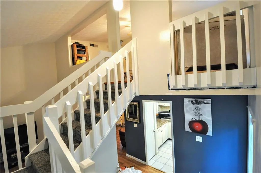 504 River Run Drive, Sandy Springs, Georgia 30350, 2 Bedrooms Bedrooms, ,1 BathroomBathrooms,Residential,Sold,504 River Run Drive,6902505