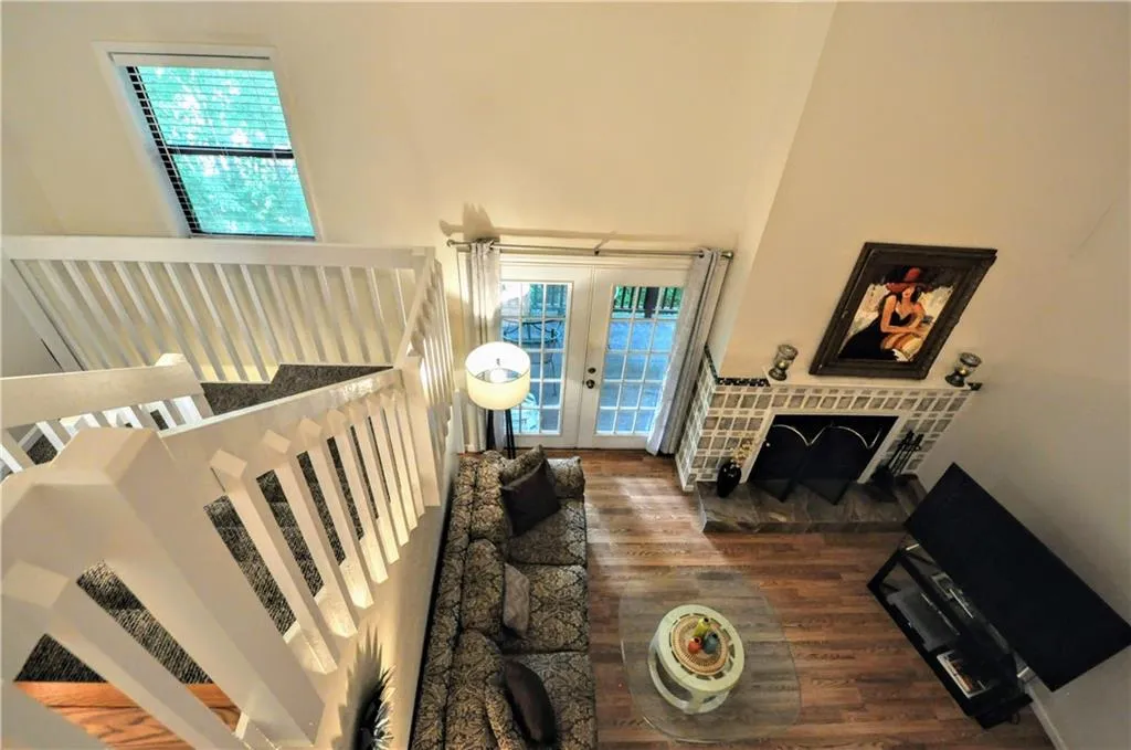 504 River Run Drive, Sandy Springs, Georgia 30350, 2 Bedrooms Bedrooms, ,1 BathroomBathrooms,Residential,Sold,504 River Run Drive,6902505