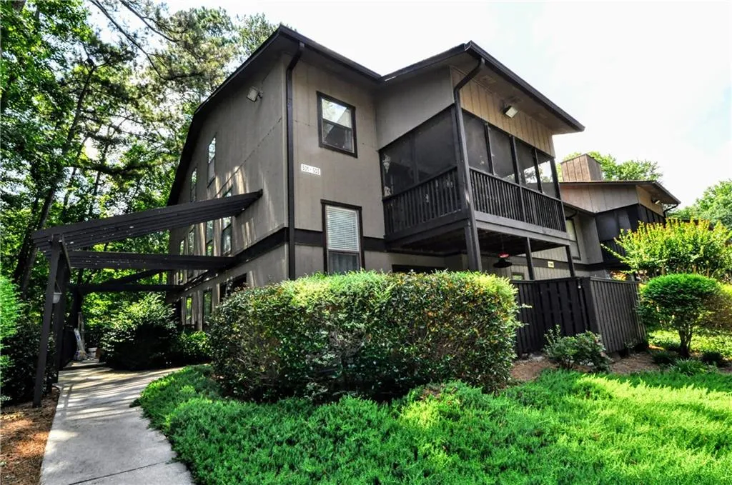 504 River Run Drive, Sandy Springs, Georgia 30350, 2 Bedrooms Bedrooms, ,1 BathroomBathrooms,Residential,Sold,504 River Run Drive,6902505