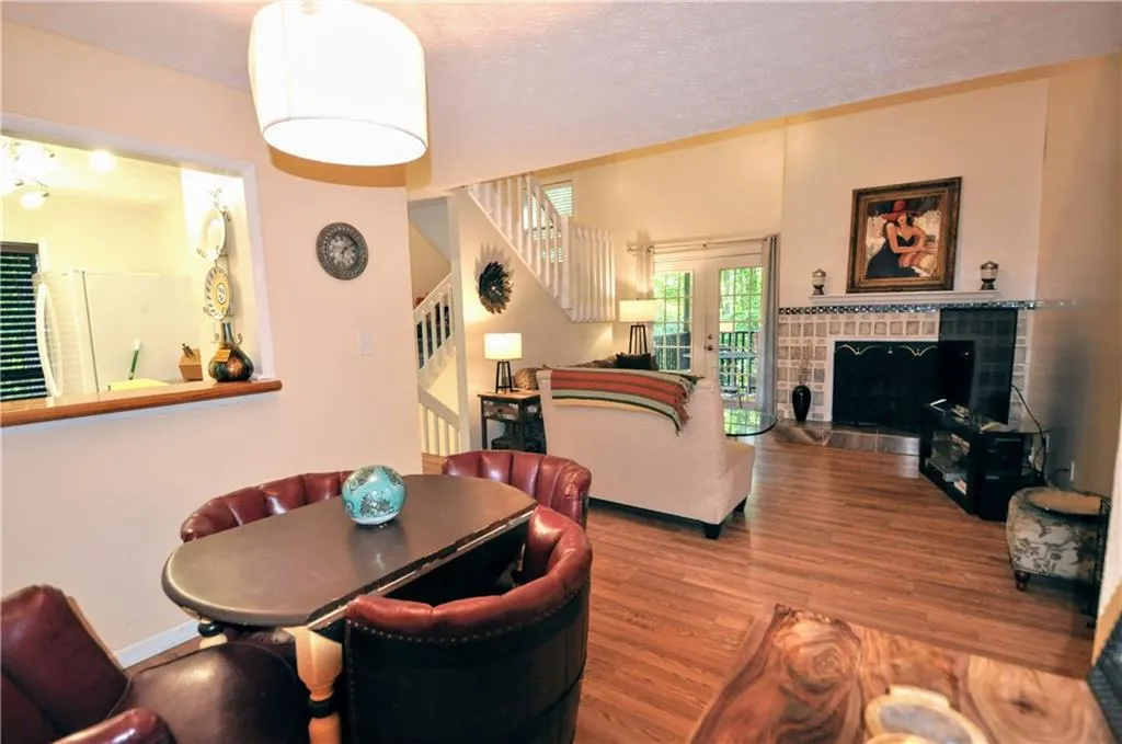 504 River Run Drive, Sandy Springs, Georgia 30350, 2 Bedrooms Bedrooms, ,1 BathroomBathrooms,Residential,Sold,504 River Run Drive,6902505