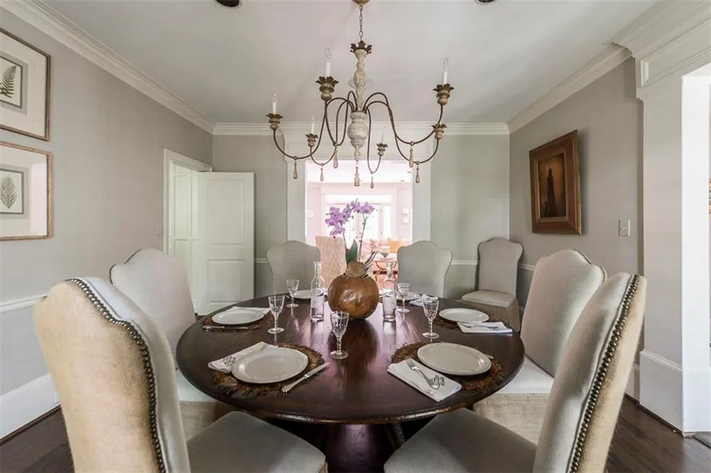 2783 Dover Road Nw, Atlanta, Georgia 30327, 5 Bedrooms Bedrooms, ,4 BathroomsBathrooms,Residential,Sold,2783 Dover Road Nw,5739139