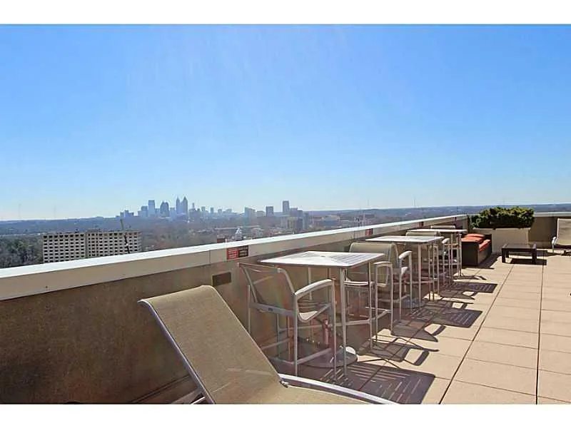 2626 Peachtree Road Nw Unit 412, Atlanta, Georgia 30305, 2 Bedrooms Bedrooms, ,2 BathroomsBathrooms,Residential,Sold,2626 Peachtree Road Nw Unit 412,5611054