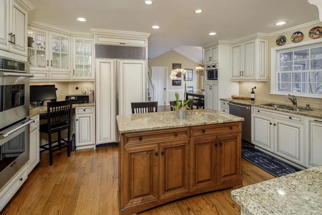 7635 Brigham Drive, Sandy Springs, Georgia 30350, 4 Bedrooms Bedrooms, ,4 BathroomsBathrooms,Residential,Sold,7635 Brigham Drive,5968521