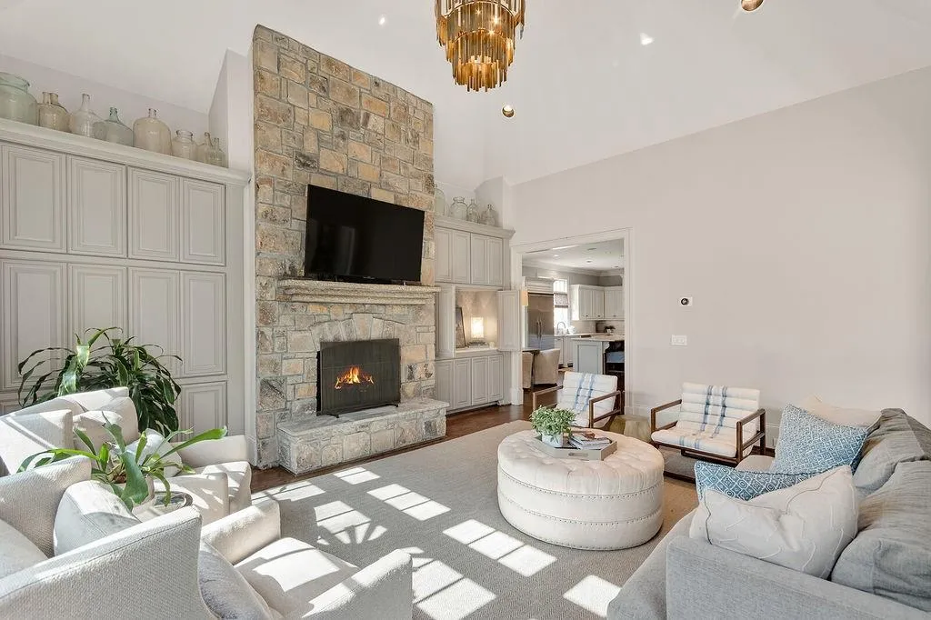 65 N Devereaux Court Nw, Atlanta, Georgia 30327, 6 Bedrooms Bedrooms, ,6 BathroomsBathrooms,Residential,Sold,65 N Devereaux Court Nw,7030837