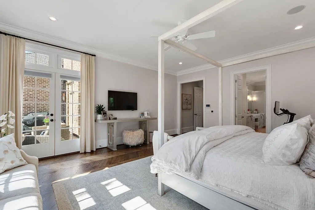 65 N Devereaux Court Nw, Atlanta, Georgia 30327, 6 Bedrooms Bedrooms, ,6 BathroomsBathrooms,Residential,Sold,65 N Devereaux Court Nw,7030837