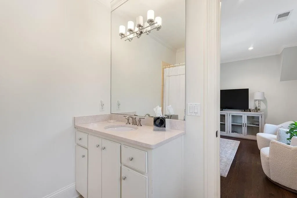 65 N Devereaux Court Nw, Atlanta, Georgia 30327, 6 Bedrooms Bedrooms, ,6 BathroomsBathrooms,Residential,Sold,65 N Devereaux Court Nw,7030837