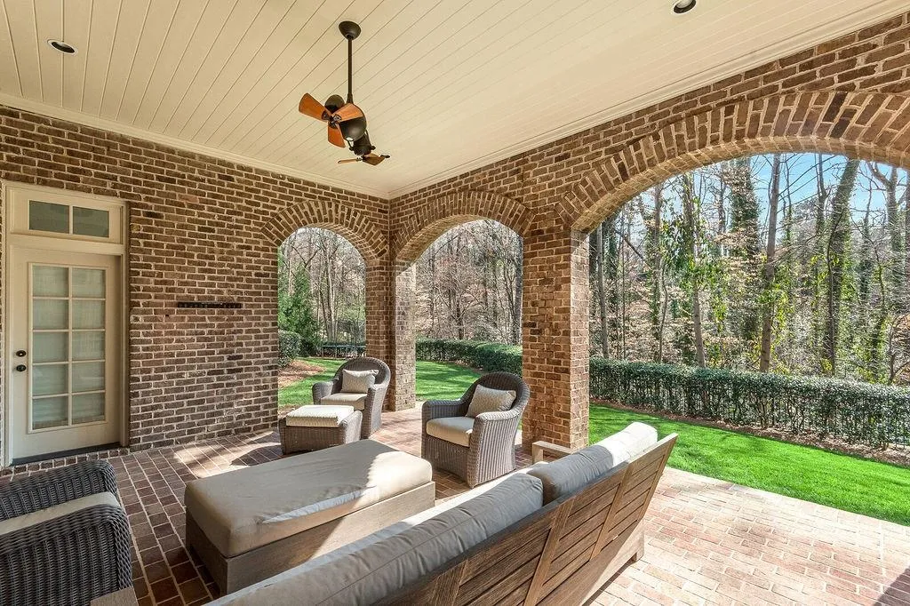 65 N Devereaux Court Nw, Atlanta, Georgia 30327, 6 Bedrooms Bedrooms, ,6 BathroomsBathrooms,Residential,Sold,65 N Devereaux Court Nw,7030837