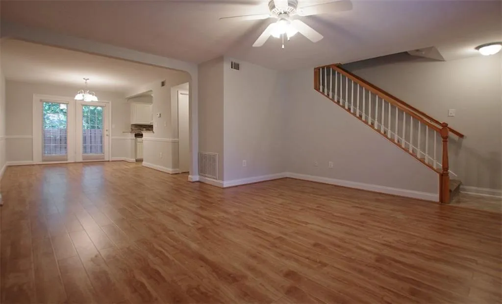 801 Brighton Point, Sandy Springs, Georgia 30328, 2 Bedrooms Bedrooms, ,2 BathroomsBathrooms,Residential,Sold,801 Brighton Point,5906723