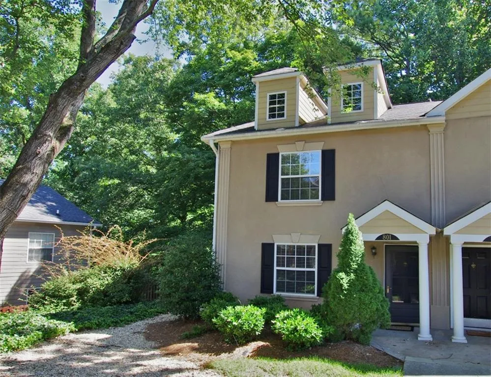 801 Brighton Point, Sandy Springs, Georgia 30328, 2 Bedrooms Bedrooms, ,2 BathroomsBathrooms,Residential,Sold,801 Brighton Point,5906723
