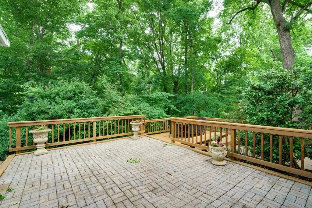 350 Forest Hills Drive, Sandy Springs, Georgia 30342, 3 Bedrooms Bedrooms, ,2 BathroomsBathrooms,Residential,Sold,350 Forest Hills Drive,7055895