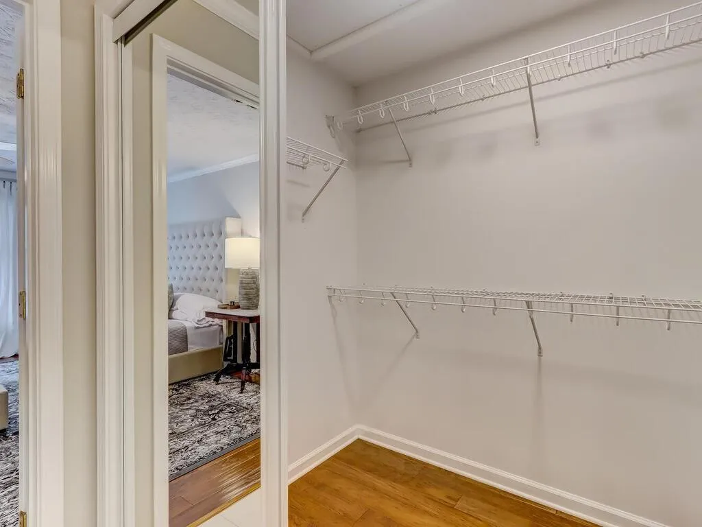 909 Camden Court Unit 909, Atlanta, Georgia 30327, 2 Bedrooms Bedrooms, ,2 BathroomsBathrooms,Residential,Sold,909 Camden Court Unit 909,6907234