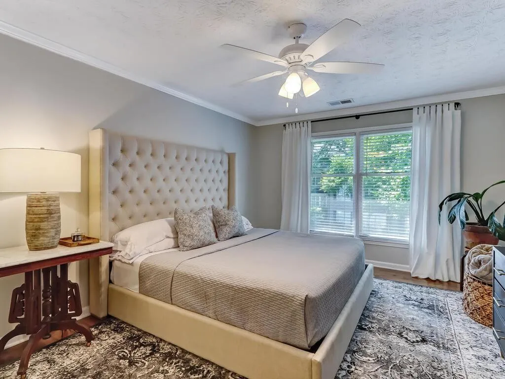 909 Camden Court Unit 909, Atlanta, Georgia 30327, 2 Bedrooms Bedrooms, ,2 BathroomsBathrooms,Residential,Sold,909 Camden Court Unit 909,6907234