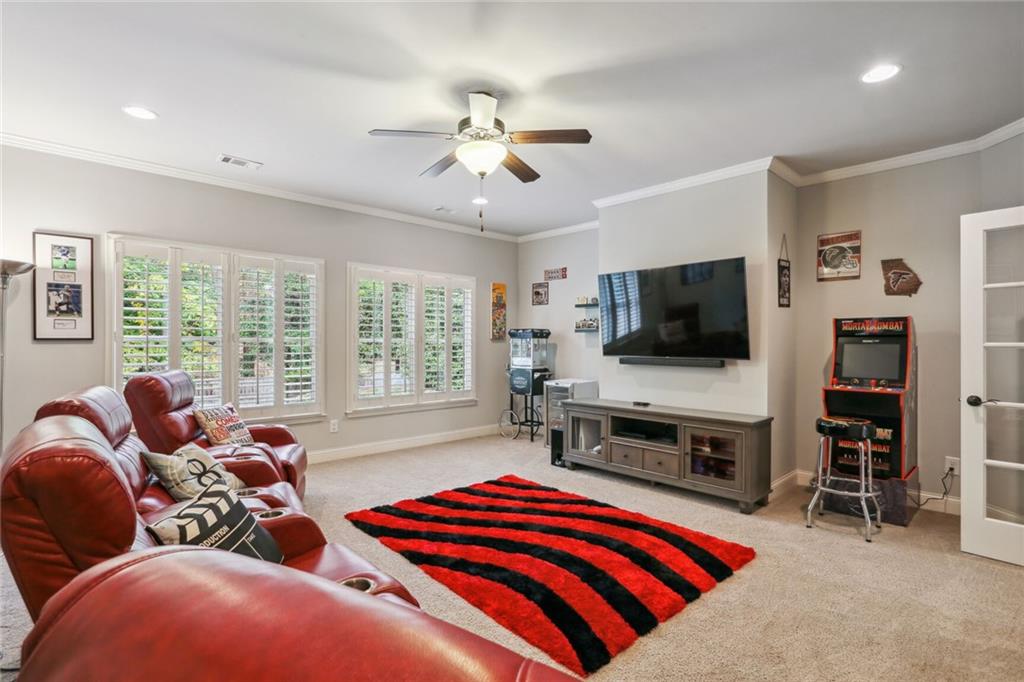 580 Windsor Parkway, Atlanta, Georgia 30342, 5 Bedrooms Bedrooms, ,4 BathroomsBathrooms,Residential,Sold,580 Windsor Parkway,7286861