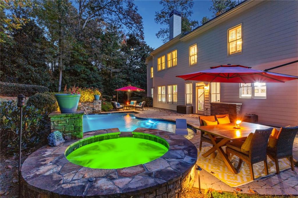 580 Windsor Parkway, Atlanta, Georgia 30342, 5 Bedrooms Bedrooms, ,4 BathroomsBathrooms,Residential,Sold,580 Windsor Parkway,7286861