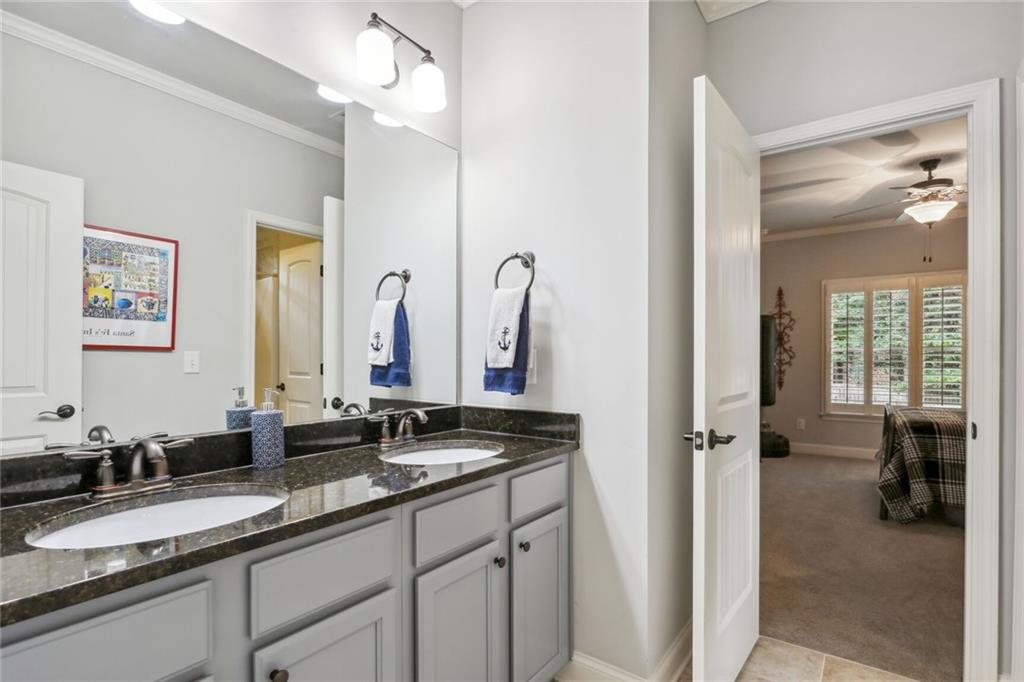 580 Windsor Parkway, Atlanta, Georgia 30342, 5 Bedrooms Bedrooms, ,4 BathroomsBathrooms,Residential,Sold,580 Windsor Parkway,7286861