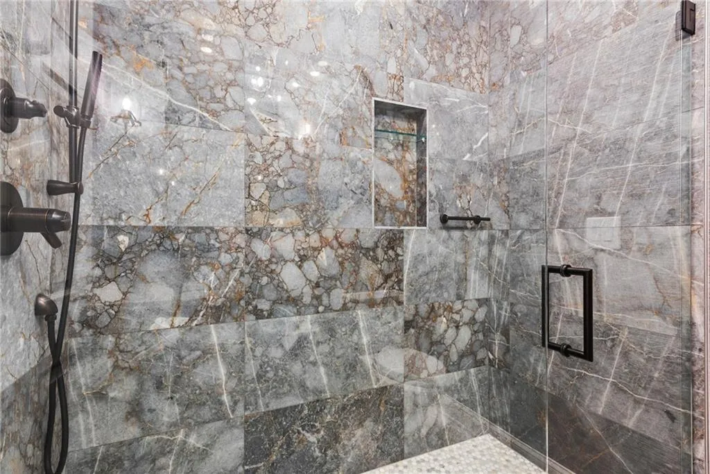 520 Chestnut Rose Lane, Sandy Springs, Georgia 30327, 4 Bedrooms Bedrooms, ,6 BathroomsBathrooms,Residential,For Sale,520 Chestnut Rose Lane,7674991