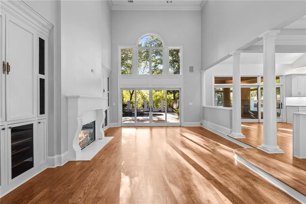 520 Chestnut Rose Lane, Sandy Springs, Georgia 30327, 4 Bedrooms Bedrooms, ,6 BathroomsBathrooms,Residential,For Sale,520 Chestnut Rose Lane,7674991