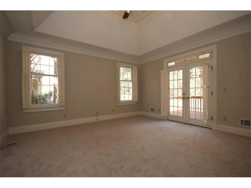 550 Avignon Court, Sandy Springs, Georgia 30350, 4 Bedrooms Bedrooms, ,3 BathroomsBathrooms,Residential,Sold,550 Avignon Court,5655355