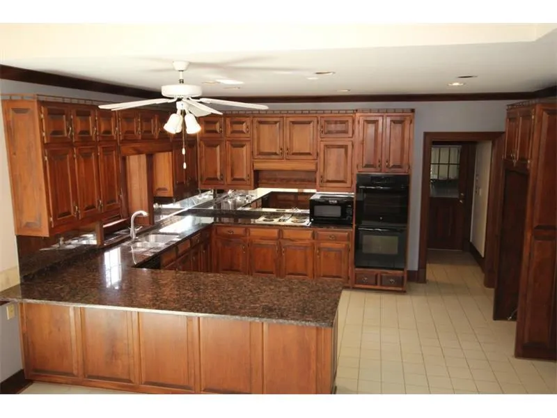 550 Avignon Court, Sandy Springs, Georgia 30350, 4 Bedrooms Bedrooms, ,3 BathroomsBathrooms,Residential,Sold,550 Avignon Court,5655355