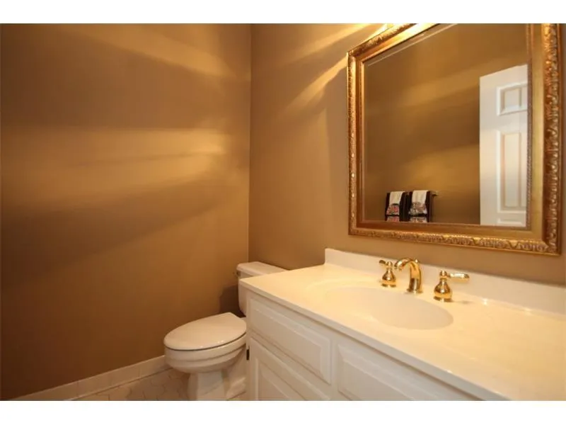 550 Avignon Court, Sandy Springs, Georgia 30350, 4 Bedrooms Bedrooms, ,3 BathroomsBathrooms,Residential,Sold,550 Avignon Court,5655355