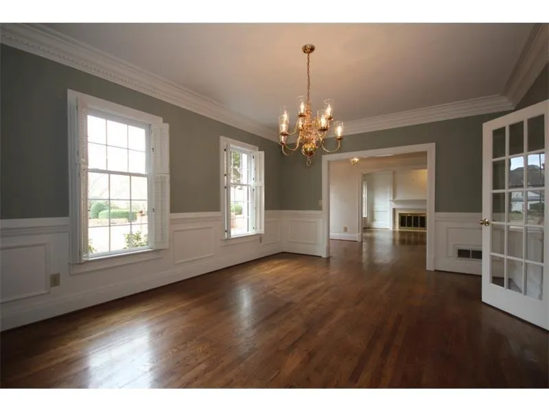 550 Avignon Court, Sandy Springs, Georgia 30350, 4 Bedrooms Bedrooms, ,3 BathroomsBathrooms,Residential,Sold,550 Avignon Court,5655355