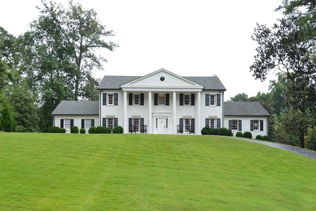648 Carriage Way Nw, Atlanta, Georgia 30327, 6 Bedrooms Bedrooms, ,4 BathroomsBathrooms,Residential,Sold,648 Carriage Way Nw,5595132