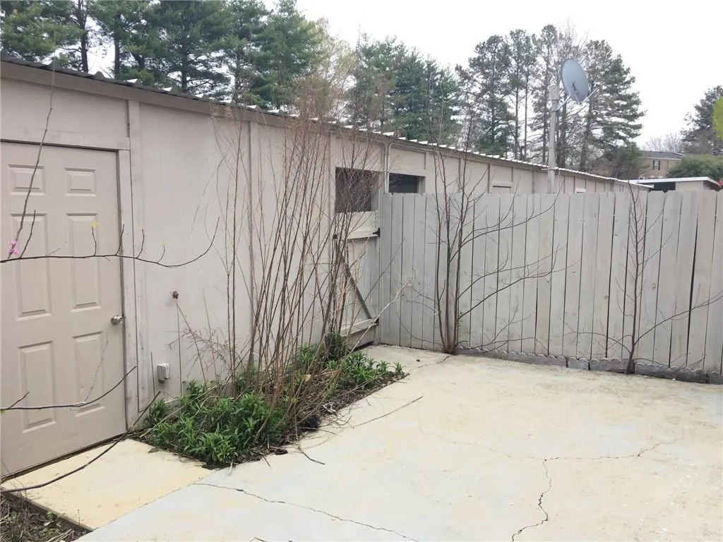 280 Winding River Drive Unit C, Dunwoody, Georgia 30350, 3 Bedrooms Bedrooms, ,2 BathroomsBathrooms,Residential,Sold,280 Winding River Drive Unit C,5986526