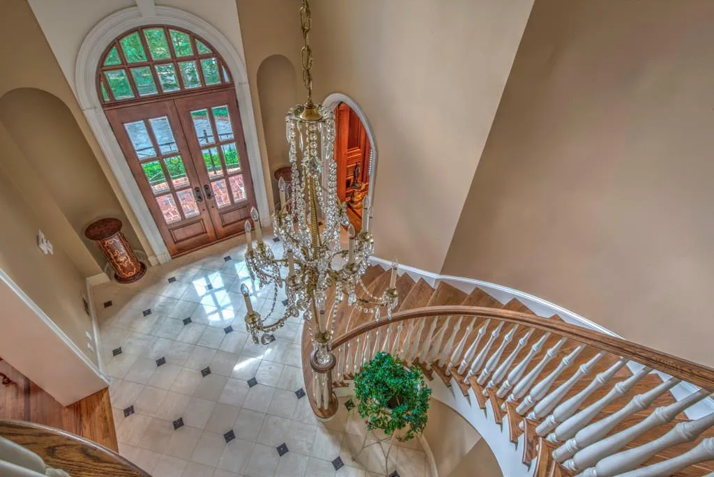 401 Valley Road Nw, Atlanta, Georgia 30305, 5 Bedrooms Bedrooms, ,7 BathroomsBathrooms,Residential,Sold,401 Valley Road Nw,5515540