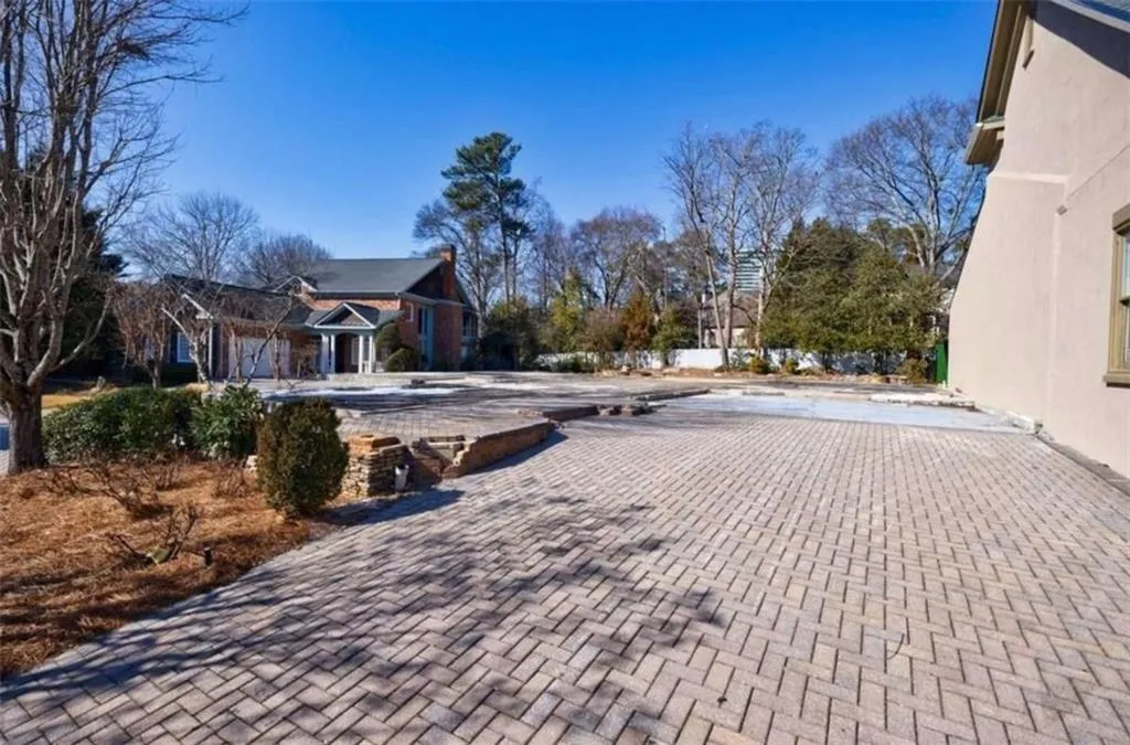 1014 Arbor Trace Ne, Atlanta, Georgia 30319, ,Land,For Sale,1014 Arbor Trace Ne,7638302