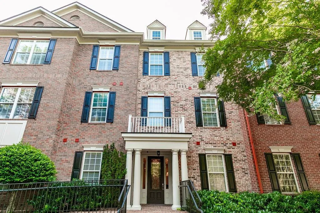 4810 Ivy Ridge Drive Se Unit 303, Atlanta, Georgia 30339, 2 Bedrooms Bedrooms, ,2 BathroomsBathrooms,Residential,For Sale,4810 Ivy Ridge Drive Se Unit 303,7595426
